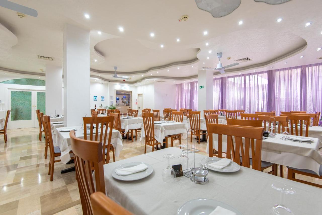 Hotel Baltic Gabicce Mare Esterno foto