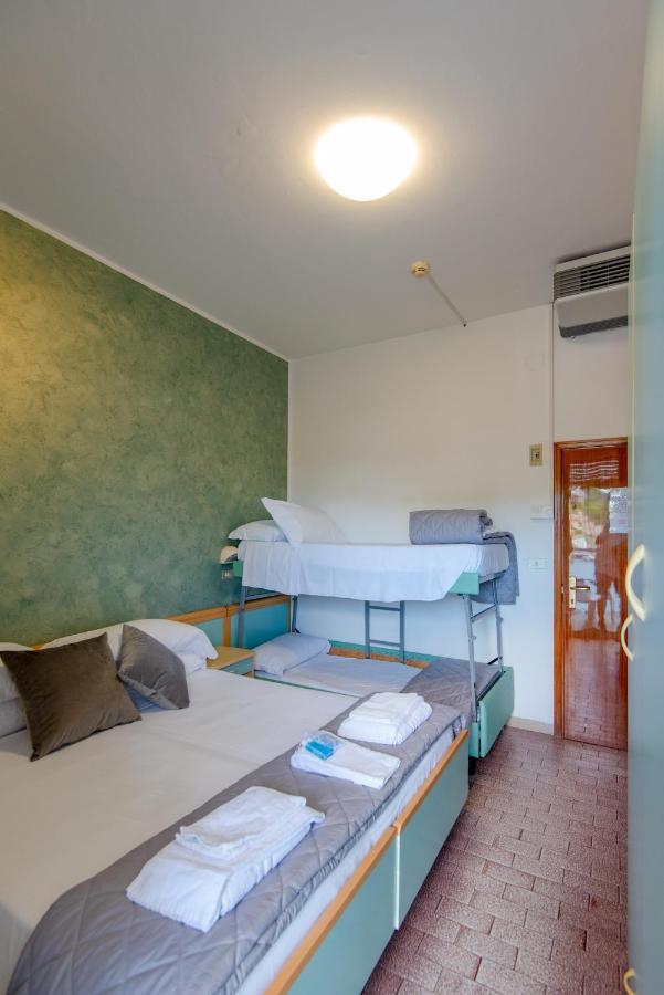 Hotel Baltic Gabicce Mare Esterno foto