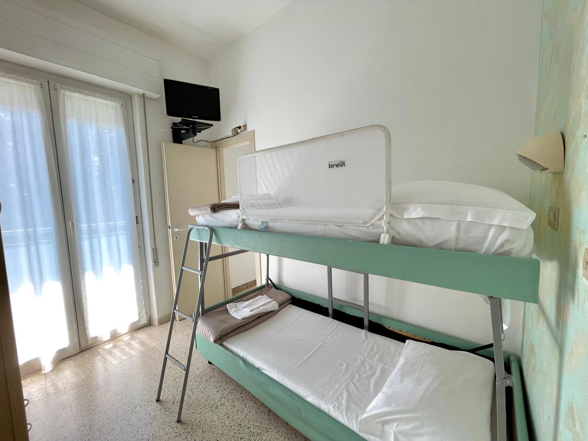 Hotel Baltic Gabicce Mare Esterno foto
