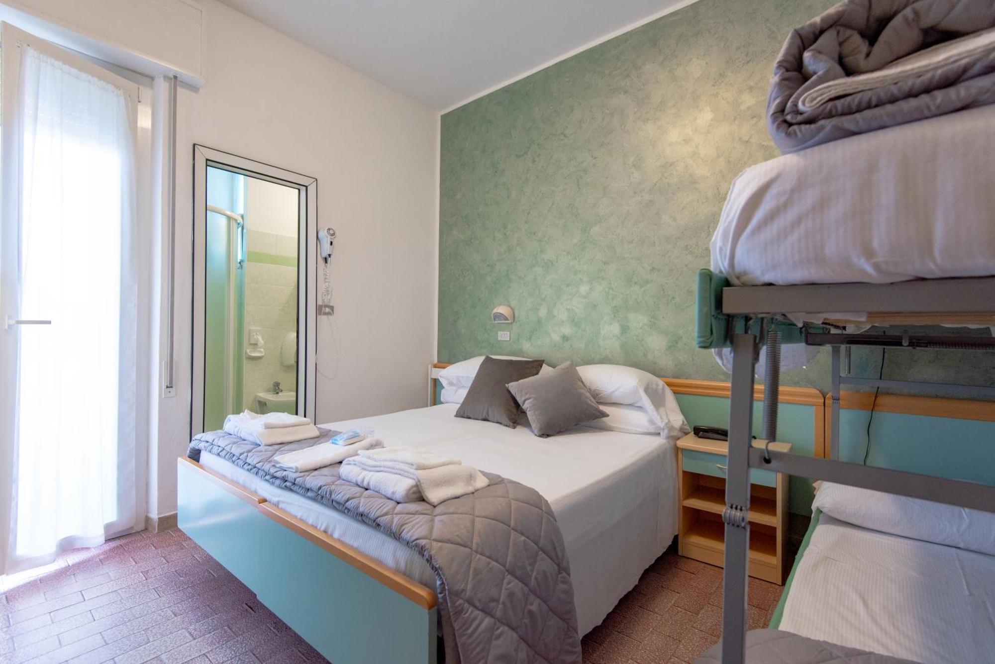 Hotel Baltic Gabicce Mare Esterno foto